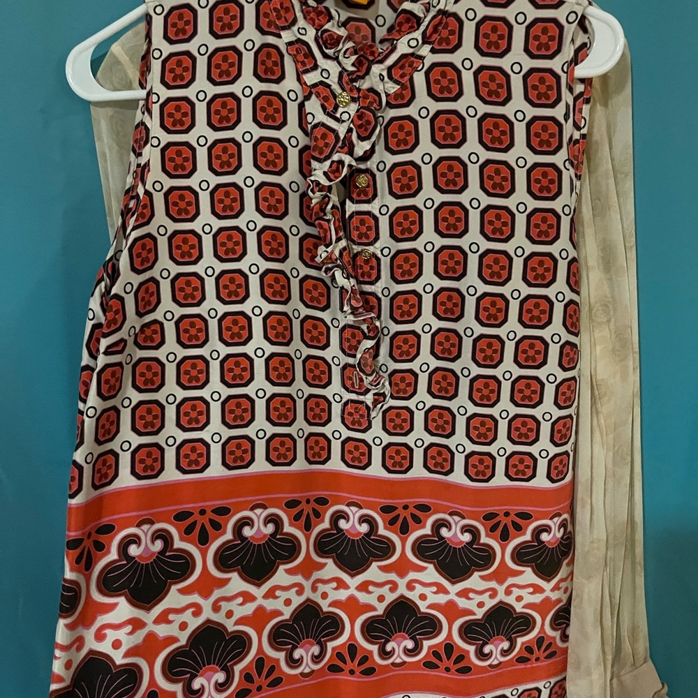 Tory Burch sleeveless top in great condition!